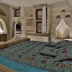 The Village Cave 4* Гореме
