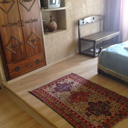 Hotel The Village Cave