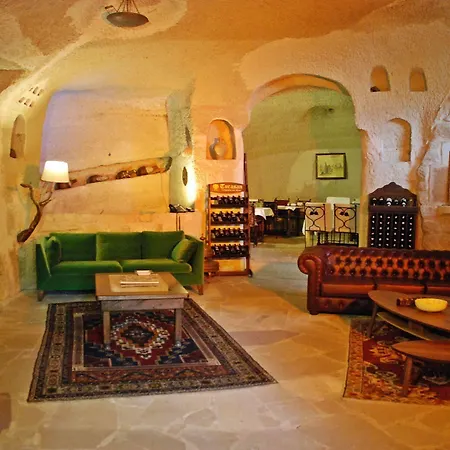 Hotel The Village Cave 4*