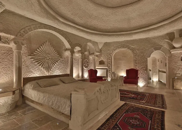 Hotel The Village Cave 4*